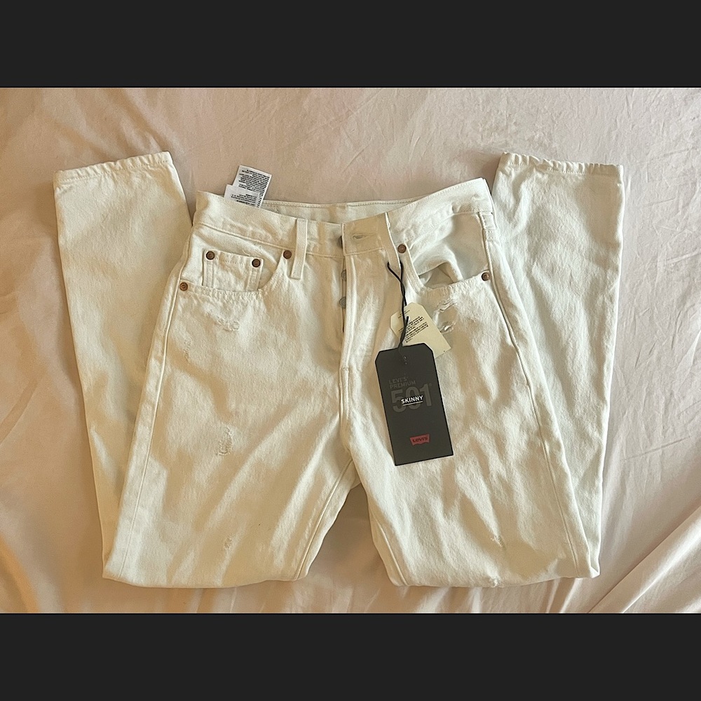 Levis 501 Skinny in White